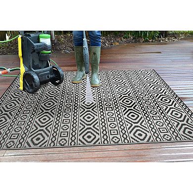 World Rug Gallery Black Geometric Reversible Indoor / Outdoor Area Rug