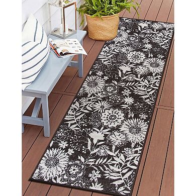 World Rug Gallery Modern Dark Floral Indoor / Outdoor Area Rug