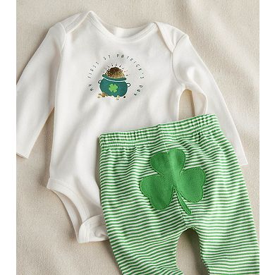 Baby Carter's 2-Piece St. Patrick's Day Bodysuit & Pants Set