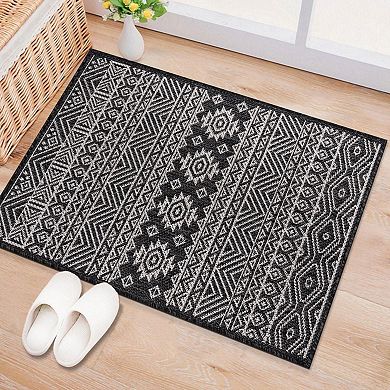 World Rug Gallery Distressed Boho Print Indoor / Outdoor Area Rug