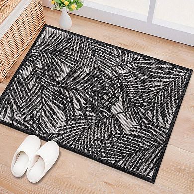 World Rug Gallery Palm Leaf Allover Print Indoor / Outdoor Area Rug