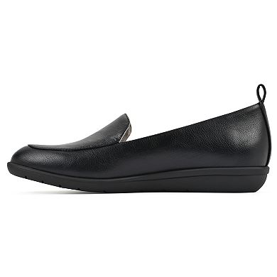 Cliffs by White Mountain Twiggy Women's Moccasins