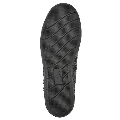 Cliffs by White Mountain Twisty Women's Flats