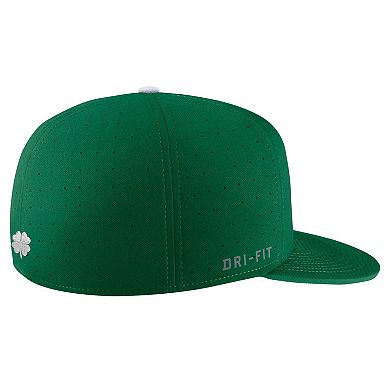 Men's Nike Green Oklahoma Sooners St. Patrick's Day True Fitted Performance Hat