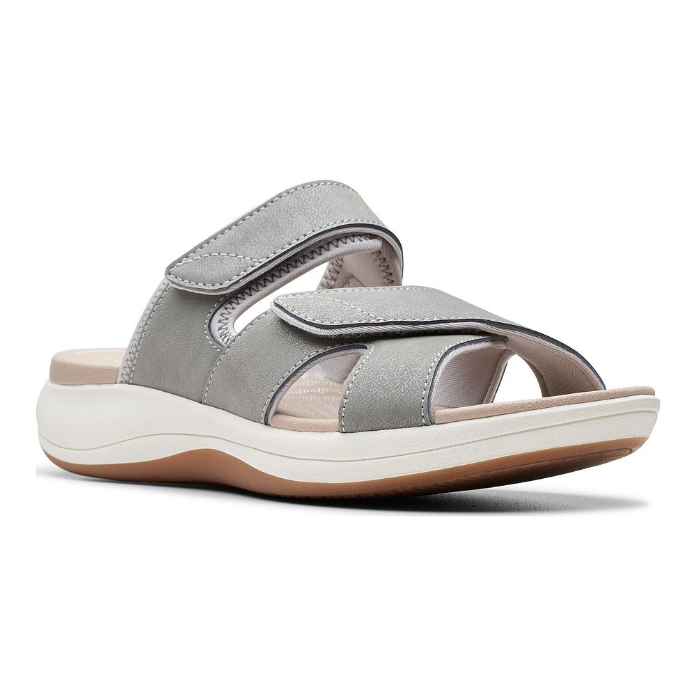 三彩　Clarks Cloudsteppers サンダル グレージュ 6909167_Gray?wid=1000&hei=1000