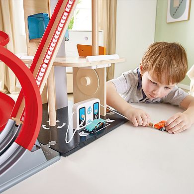 Hape Parking Garage Gearhead Stunt Playset