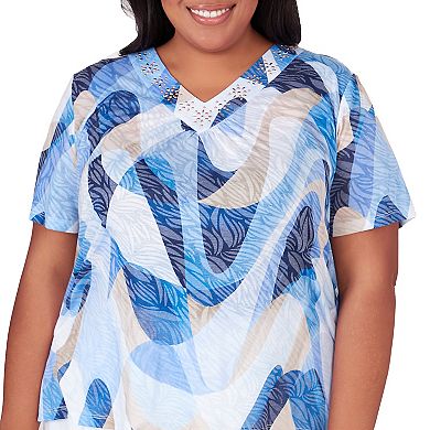 Plus Size Alfred Dunner V-Neck Wavy Abstract Top