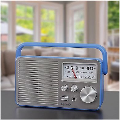 Jensen Blue Portable AM / FM Radio