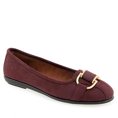 womens winter dress flats 6 Clever Ways to Style Flats for Winter 2025