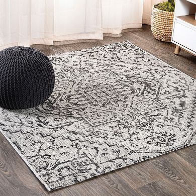 Estrella Bohemian Medallion Textured Weave Indoor/Outdoor Area Rug