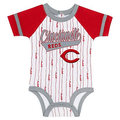 Newborn & Infant White Cincinnati Reds Base Hitter Bodysuit, Bib & Bootie Set