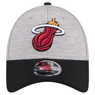 Men's New Era Heather Gray/Black Miami Heat Active Digi-Tech Two-Tone 9FORTY Adjustable Hat