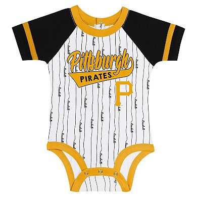 Newborn & Infant White Pittsburgh Pirates Base Hitter Bodysuit, Bib & Bootie Set