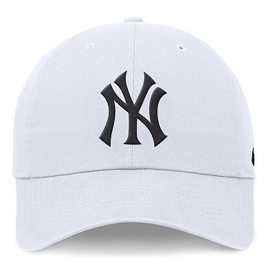 Men's Nike White New York Yankees Evergreen Club Adjustable Hat