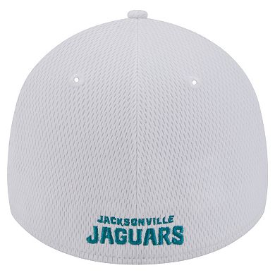 Men's New Era White Jacksonville Jaguars Active 39THIRTY Flex Hat