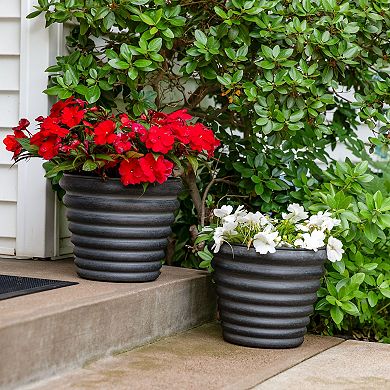 Molly Metal Outdoor Planter Set Of 2