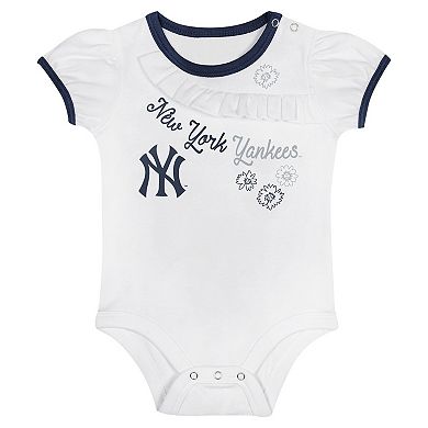 Newborn & Infant New York Yankees Sweet Bodysuit & Skirt Set