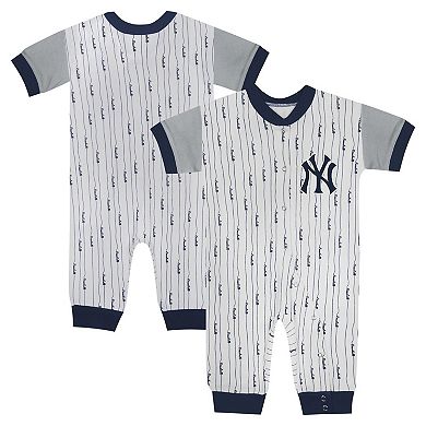 Infant Fanatics Branded White New York Yankees Logo Best Series Full-Snap Jumper