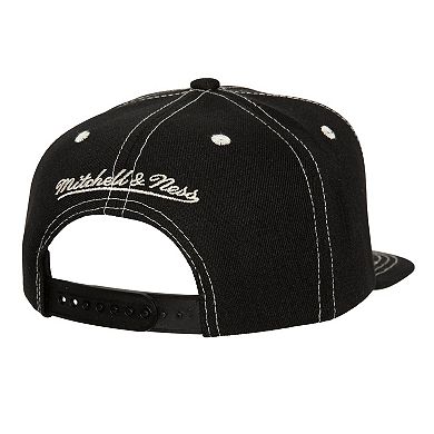 Men's Mitchell & Ness Black Chicago Blackhawks Energy Contrast Natural Snapback Hat
