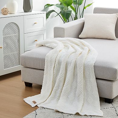 Koolaburra by UGG Mai Knit Throw
