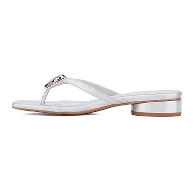 Olivia Miller Women's Love Buzz Flat Sandals