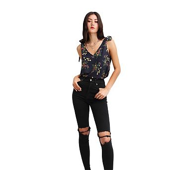 Feel For You V Neck Top