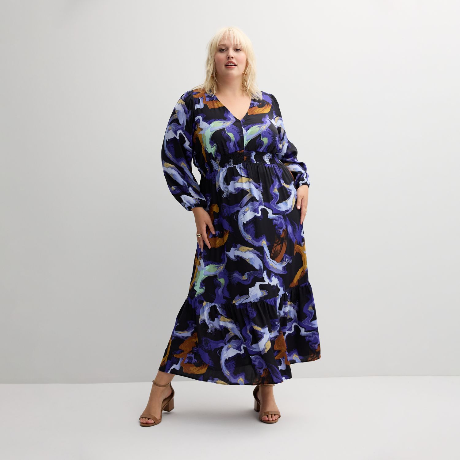 Plus Size Nine West V-Neck Midi Dress