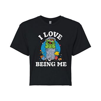 Juniors' Sesame Street Oscar the Grouch I Love Being Me Cropped Tee