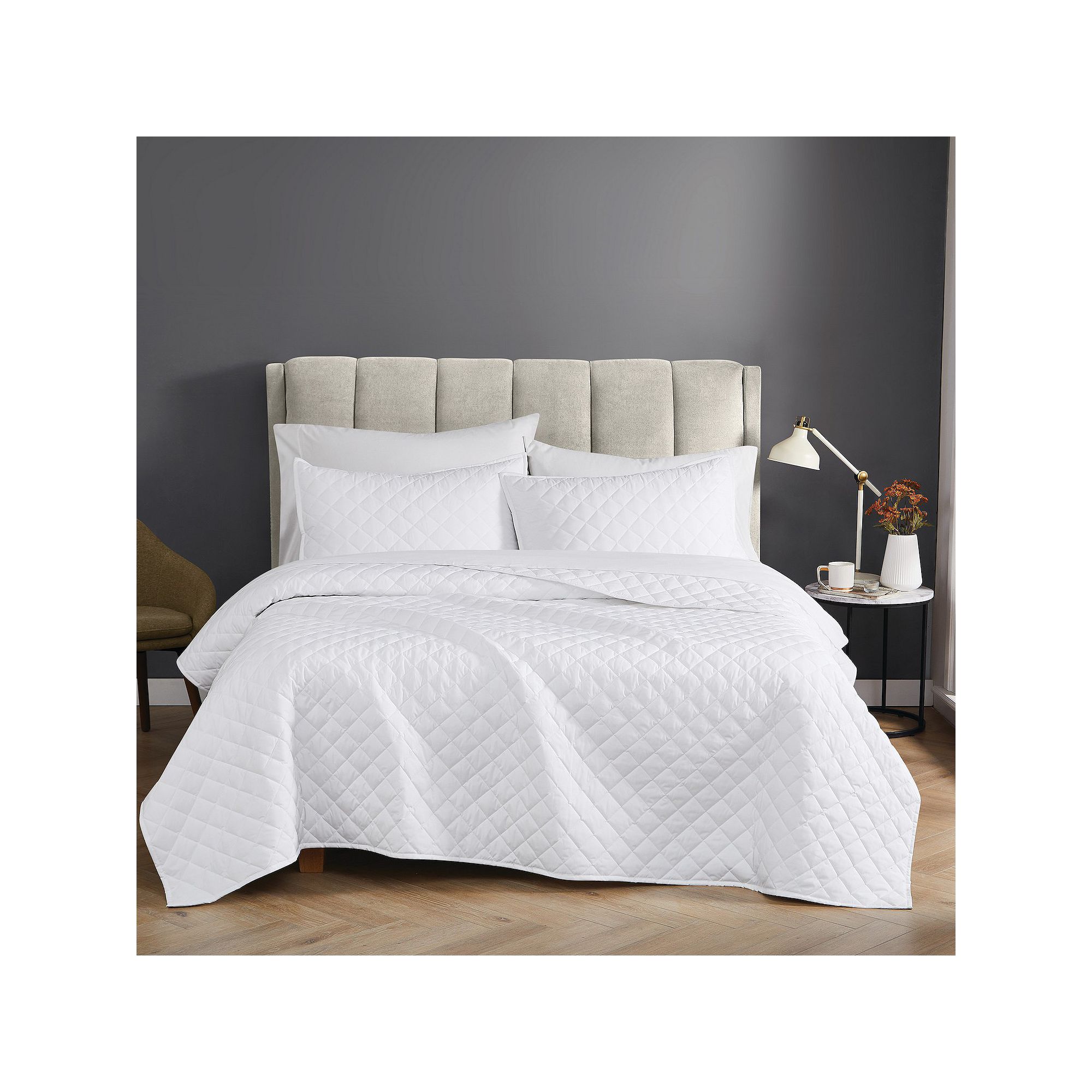 Cannon Solid Percale Quilt Set with Shams, White