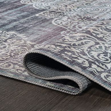 Regis Bohemian Medallion Machine-washable Area Rug