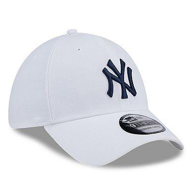 Men's New Era White New York Yankees Evergreen 39THIRTY Flex Hat