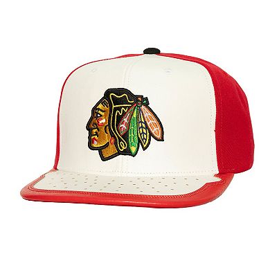 Men's Mitchell & Ness White/Red Chicago Blackhawks Day One Snapback Hat