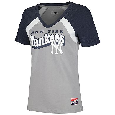 Women's New Era Gray New York Yankees Heathered Raglan V-Neck T-Shirt