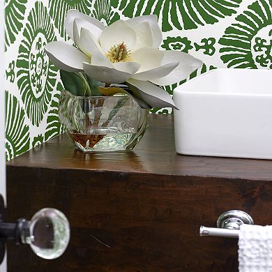 White Eva Magnolia In Glass Vase