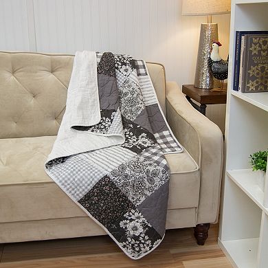 Donna Sharp Indiana Farmhouse Throw Blanket