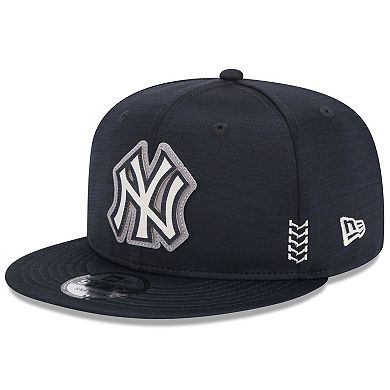 Men's New Era  Navy New York Yankees 2024 Clubhouse 9FIFTY Snapback Hat