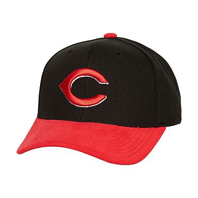 Men's Mitchell & Ness Black/Red Cincinnati Reds Corduroy Pro Snapback Hat
