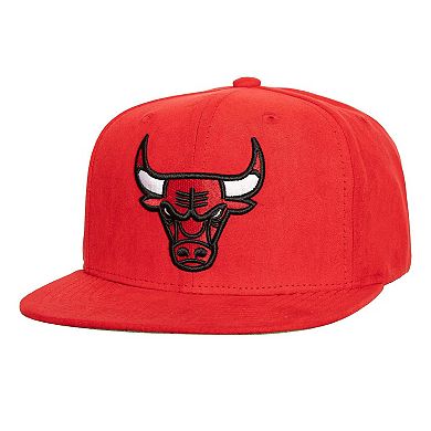 Men's Mitchell & Ness Red Chicago Bulls Sweet Suede Snapback Hat