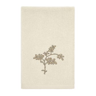 Avanti Willow Ivory Fingertip Towel