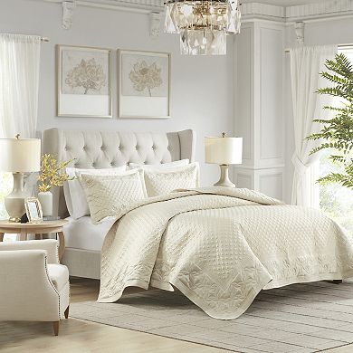 Croscill Versailles Quilt Set with Shams
