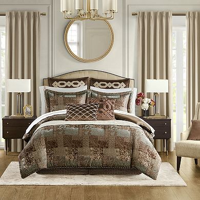 Croscill Versailles Quilt Set with Shams