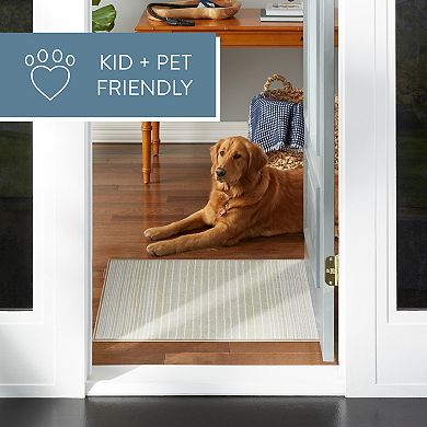 Town & Country Basics Layne Modern Stripe Everwash™ Washable Area Rug with Non-Slip Backing