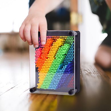 Toymendous Rainbow Pin Art Board