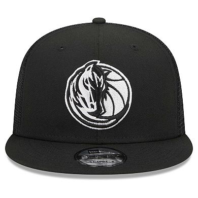 Men's New Era Black Dallas Mavericks Evergreen 9FIFTY Trucker Snapback Hat