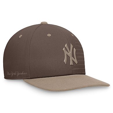 Men's Nike Brown New York Yankees Statement Ironstone Pro Performance Snapback Hat