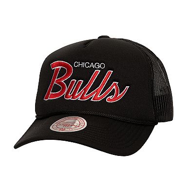 Men's Mitchell & Ness Black Chicago Bulls Script Sidepatch Trucker Adjustable Hat