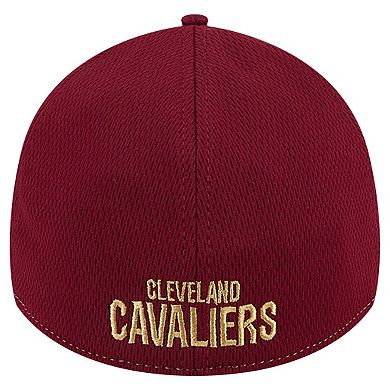 Men's New Era Heather Gray/Wine Cleveland Cavaliers Two-Tone 39THIRTY Flex Hat