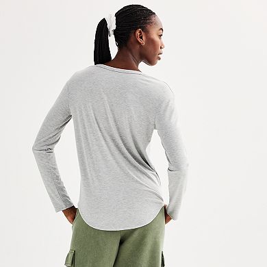Juniors' SO Long Sleeve V-Neck Tee
