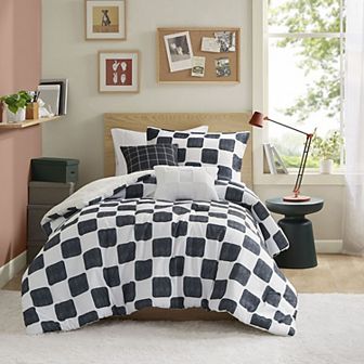 Intelligent Design Lana Checkered Comforter Set with Throw Pillow
