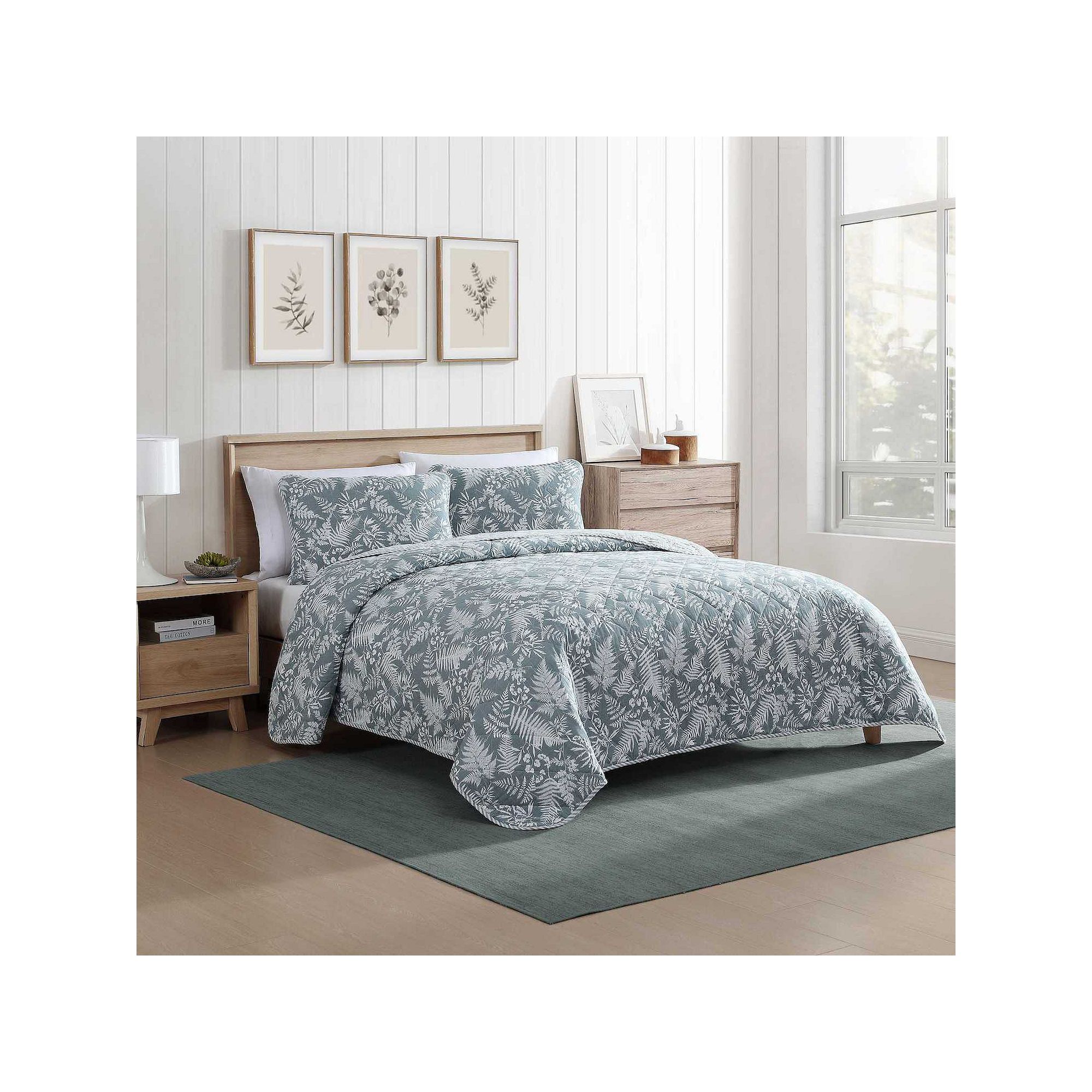 Eddie Bauer Fern Garden Reversible Quilt Set, Green